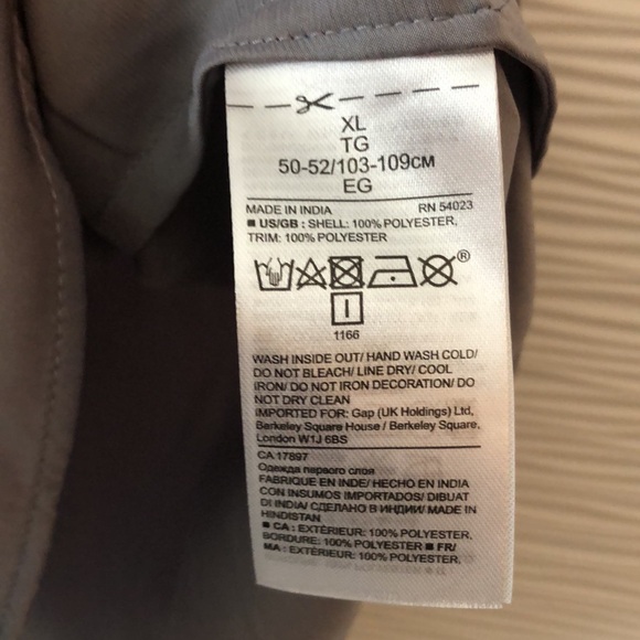 NWT Banana Republic grey jewel-shoulder top. XL. - Picture 3 of 5